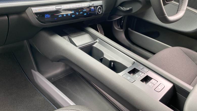 Hyundai IONIQ 6 168kW Premium 77kWh 4dr Auto Electric Saloon